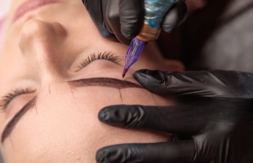 Dermopigmentation des sourcils